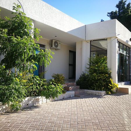 Pension Hotel Kamho Windhoek Luaran gambar